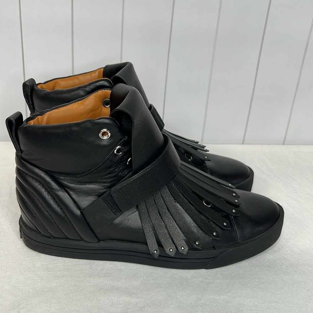 Marc Jacob’s - Leather High Top Sneakers - Size 7